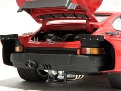 1:18 Porsche 935 Turbo Client Red 1977 - Exoto Racing Legends