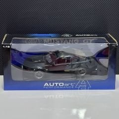 1:18 Ford Usa Mustang Bullit GT 2001 Green - Autoart