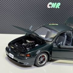 1:18 Ford Usa Mustang Bullit GT 2001 Green - Autoart