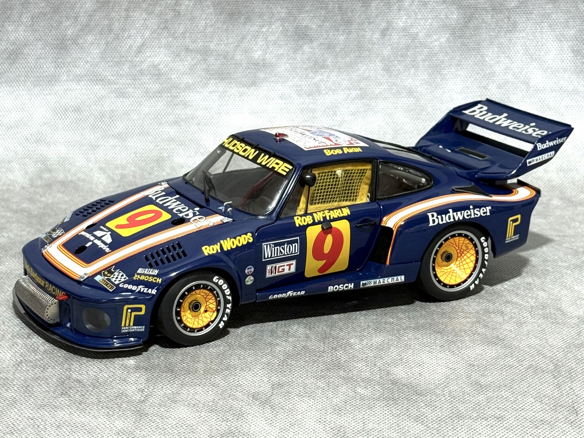 1:18 Porsche 935 Turbo Budweiser 1979 Sebring Winner - Exoto