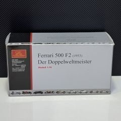 1:18 Ferrari 500 F2 Der Doppelweltmeister 1953 Red - CMC