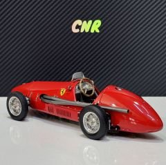 1:18 Ferrari 500 F2 Der Doppelweltmeister 1953 Red - CMC