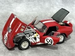 1:18 Shelby Cobra Daytona Coupe 1965 Daytona Red - EXOTO RLG