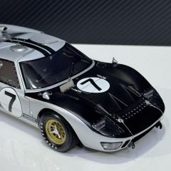 1:18 Ford GT40 Mk2 1966 Le Mans Graham Hill - Exoto
