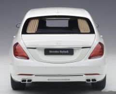1:18 Mercedes-Maybach S Class S600 Pullman White 76296 - Autoart