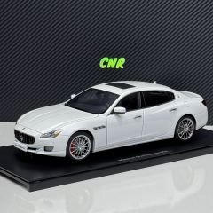 1:18 Maserati Quattroporte GTS 2015 Alpi White - Autoart