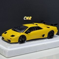 1:18 Lamborghini Diablo SV-R Superfly Yellow 1996 - Autoart