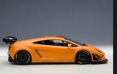 1:18 Lamborghini Gallardo GT3 FL2 Met Orange 2013 - Autoart
