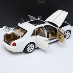 1:18 Rolls Royce Ghost 2011 English White - Kyosho