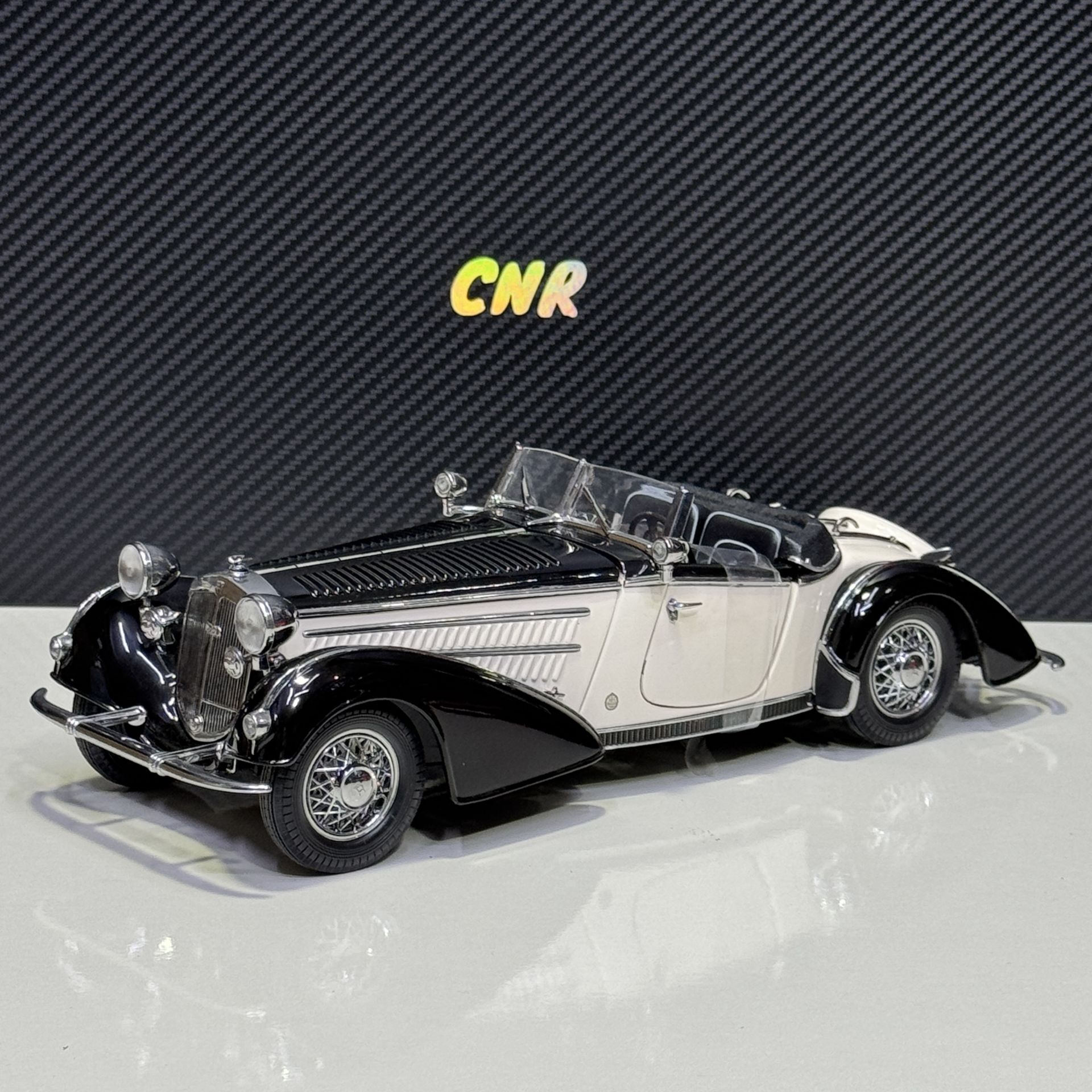 1:18 Horch 855 Roadster 1939 - Sunstar
