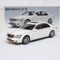 1:18 Ölçek Maybach 57S White 2005 - Autoart Millennium