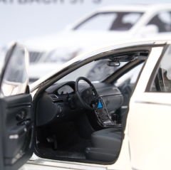 1:18 Ölçek Maybach 57S White 2005 - Autoart Millennium