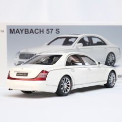 1:18 Ölçek Maybach 57S White 2005 - Autoart Millennium