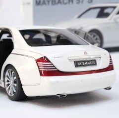 1:18 Ölçek Maybach 57S White 2005 - Autoart Millennium