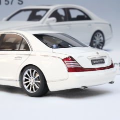 1:18 Ölçek Maybach 57S White 2005 - Autoart Millennium