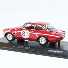 1:18 Ölçek 1972 Alfa Romeo 1300 GTA - Minicahmps