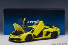 1:18 Lamborghini Aventador SVJ Giallo Tenerife - Autoart