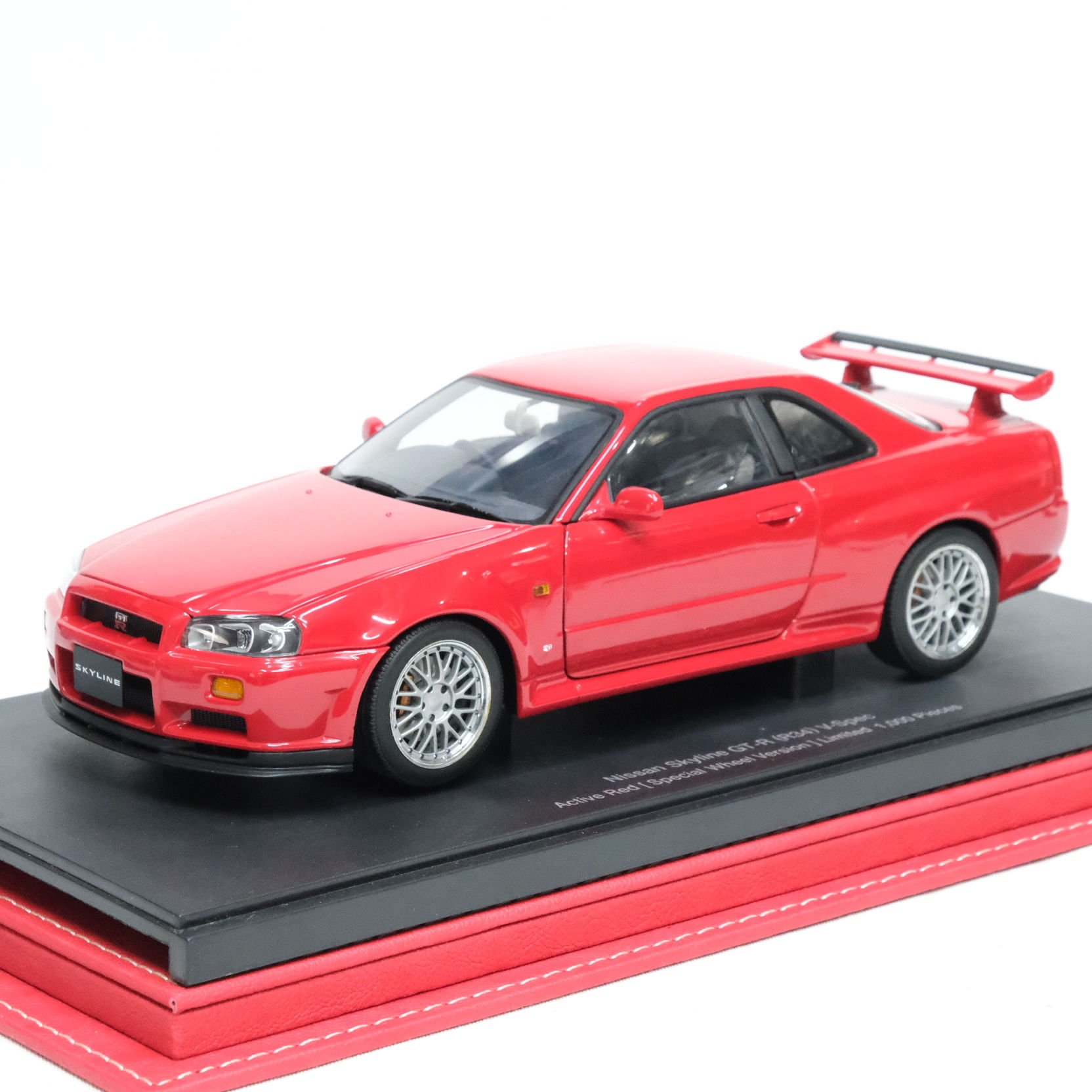 1:18 Nissan Skyline GT-R R34 V Spec Red 1999 - Autoart