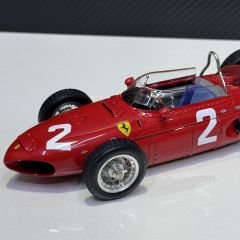1:18 Ferrari Dino 156 F1 Phil Hill Sharknose Monza Winner - CMC