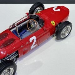 1:18 Ferrari Dino 156 F1 Phil Hill Sharknose Monza Winner - CMC