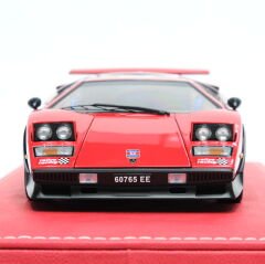 1:18 Lamborghini Countach LP5000S Walter Wolf Edt. Red - Autoart Signature