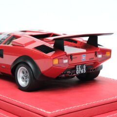 1:18 Lamborghini Countach LP5000S Walter Wolf Edt. Red - Autoart Signature