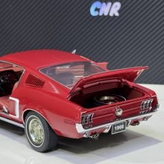 1:18 Ford Mustang GT390 Red 1968 - Autoart