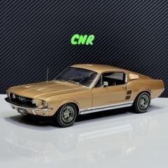 1:18 Ford Mustang GT390 Gold 1967 - Autoart