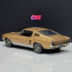 1:18 Ford Mustang GT390 Gold 1967 - Autoart
