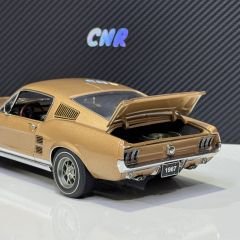 1:18 Ford Mustang GT390 Gold 1967 - Autoart