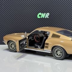 1:18 Ford Mustang GT390 Gold 1967 - Autoart
