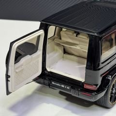 1:18 Mercedes-AMG G63 W463 2020 Cigarette Edition - Almost Real