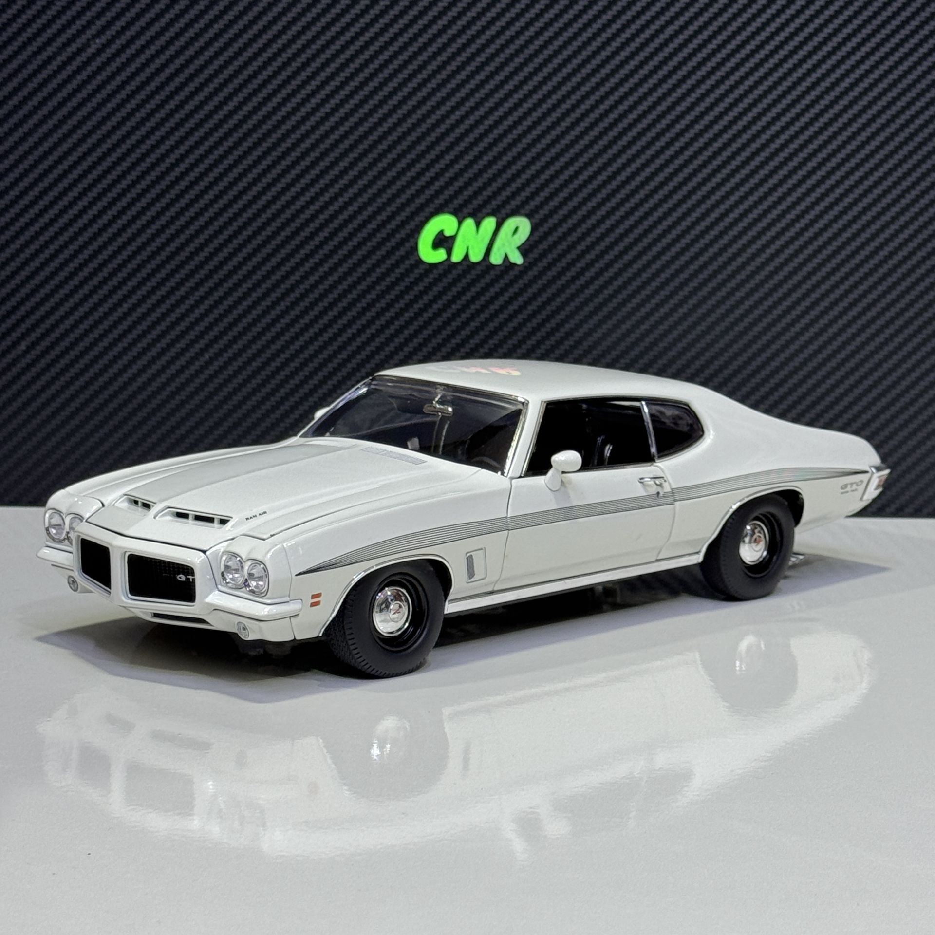 1:18 Pontiac LeMans GTO White 1972 - ACME