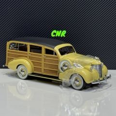 1:18 Chevrolet Master Deluxe Woody Wagon 1939 - Motor City