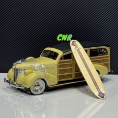 1:18 Chevrolet Master Deluxe Woody Wagon 1939 - Motor City