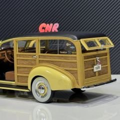 1:18 Chevrolet Master Deluxe Woody Wagon 1939 - Motor City