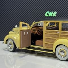 1:18 Chevrolet Master Deluxe Woody Wagon 1939 - Motor City