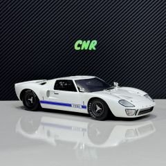 1:18 Ford GT40 Mk1 1966 White/Blue - GT Spirit