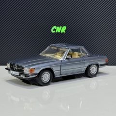 1:18 Mercedes-Benz 350SL R107 Hard Top 1977 - SunStar