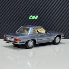 1:18 Mercedes-Benz 350SL R107 Hard Top 1977 - SunStar