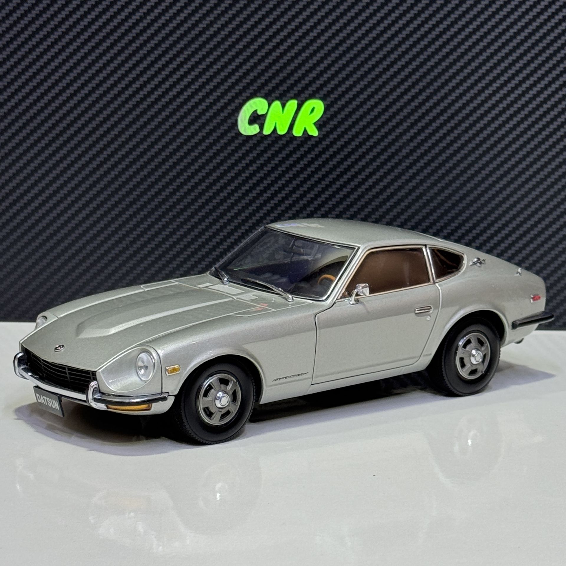 1:18 Datsun 240 Z Nissan Fairlady Silver - Kyosho