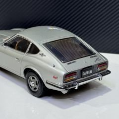 1:18 Datsun 240 Z Nissan Fairlady Silver - Kyosho