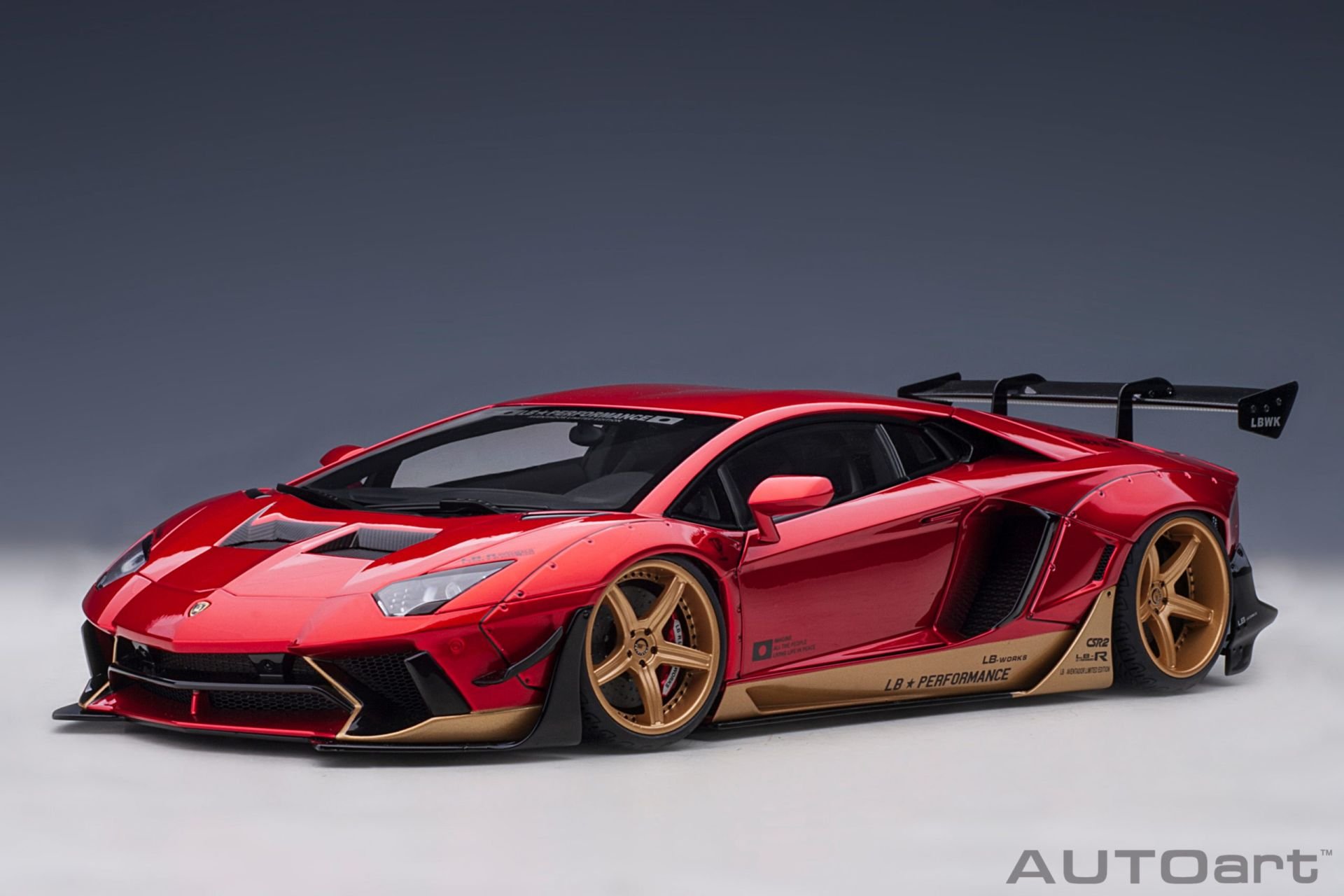 1:18 Lamborghini Aventador LBWK Hyper Red - Autoart