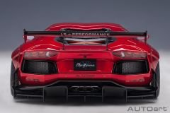 1:18 Lamborghini Aventador LBWK Hyper Red - Autoart
