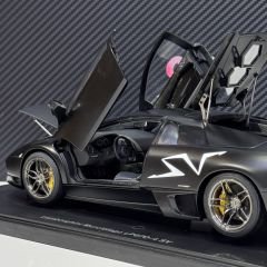 1:18 Lamborghini Murcielago SV LP670/4 Matt Black - Autoart