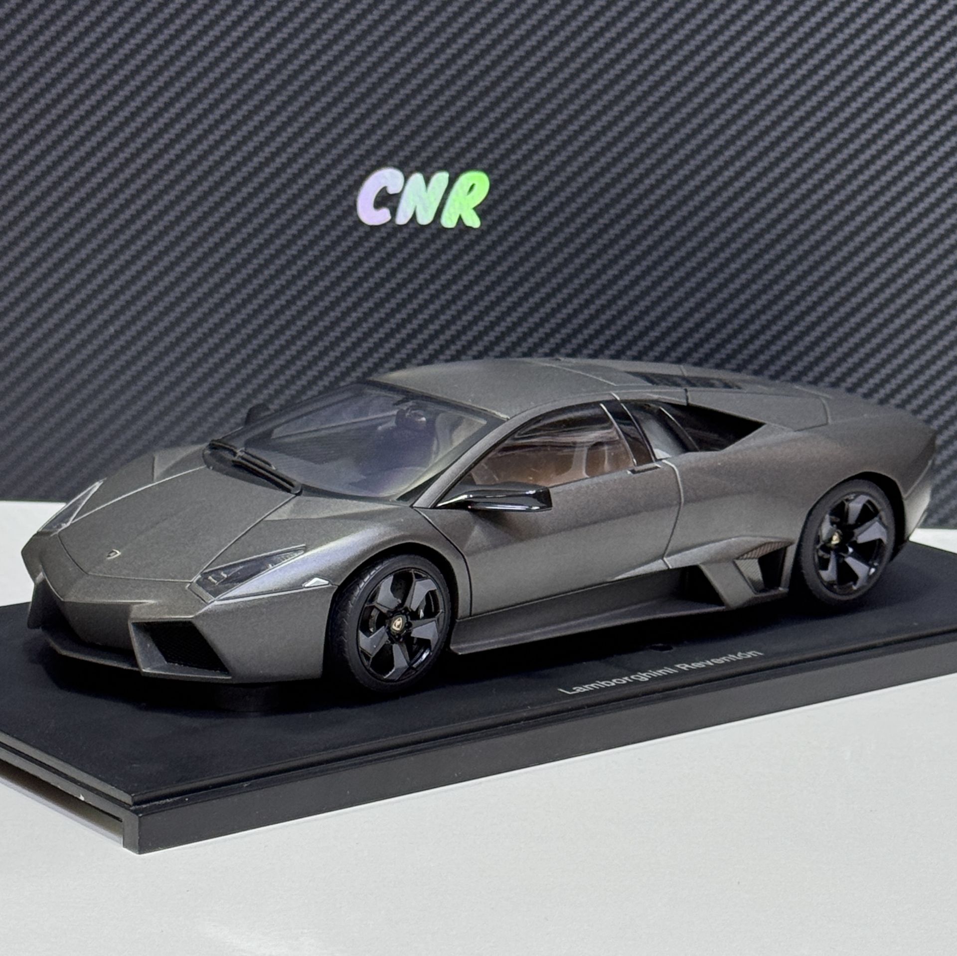 1:18 Lamborghini Reventon Matt Grey - Autoart