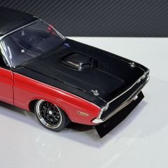 1:18 Dodge Challenger RT Street Fighter 1970 - ACME