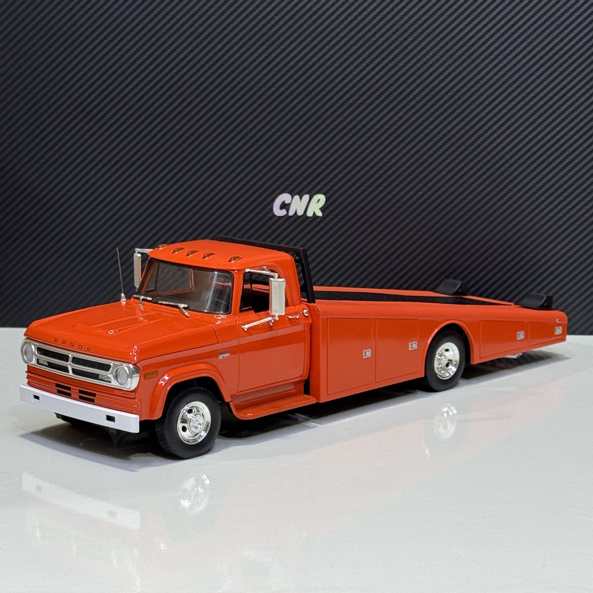 1:18 Dodge D-300 Ramp Truck 1970 Orange - ACME