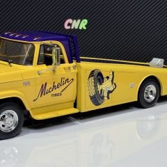 1:18 Dodge D-300 Ramp Truck 1970 Michelin - ACME
