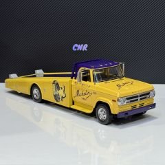 1:18 Dodge D-300 Ramp Truck 1970 Michelin - ACME